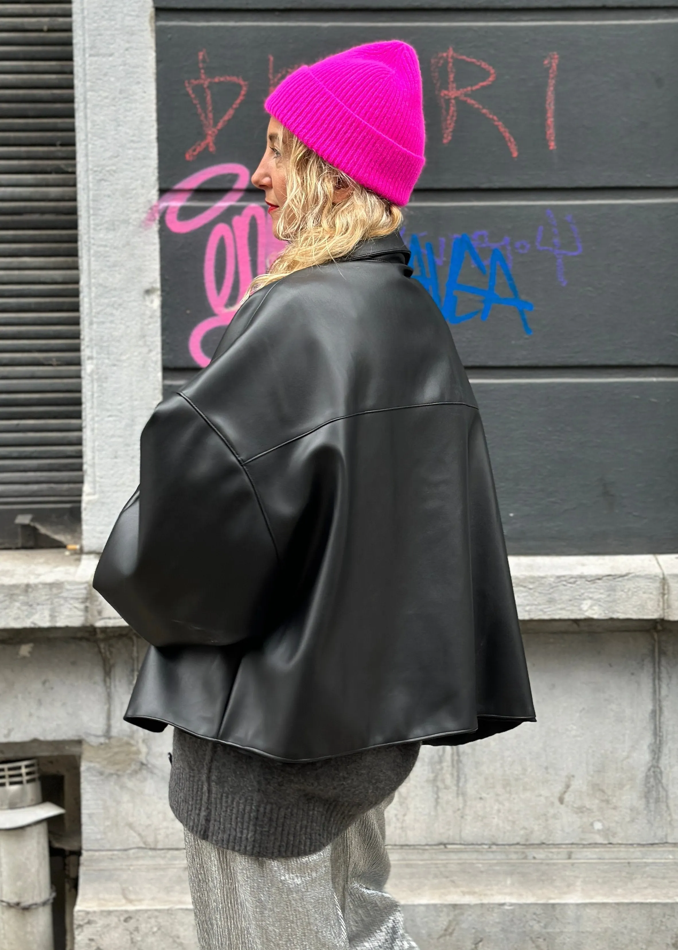 CROPPED FAUX LEATHER JACKET | BLACK