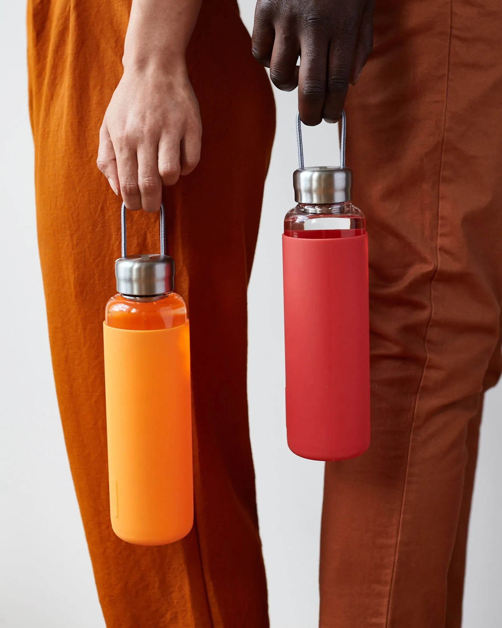 GLASS WATER BOTTLE - coral