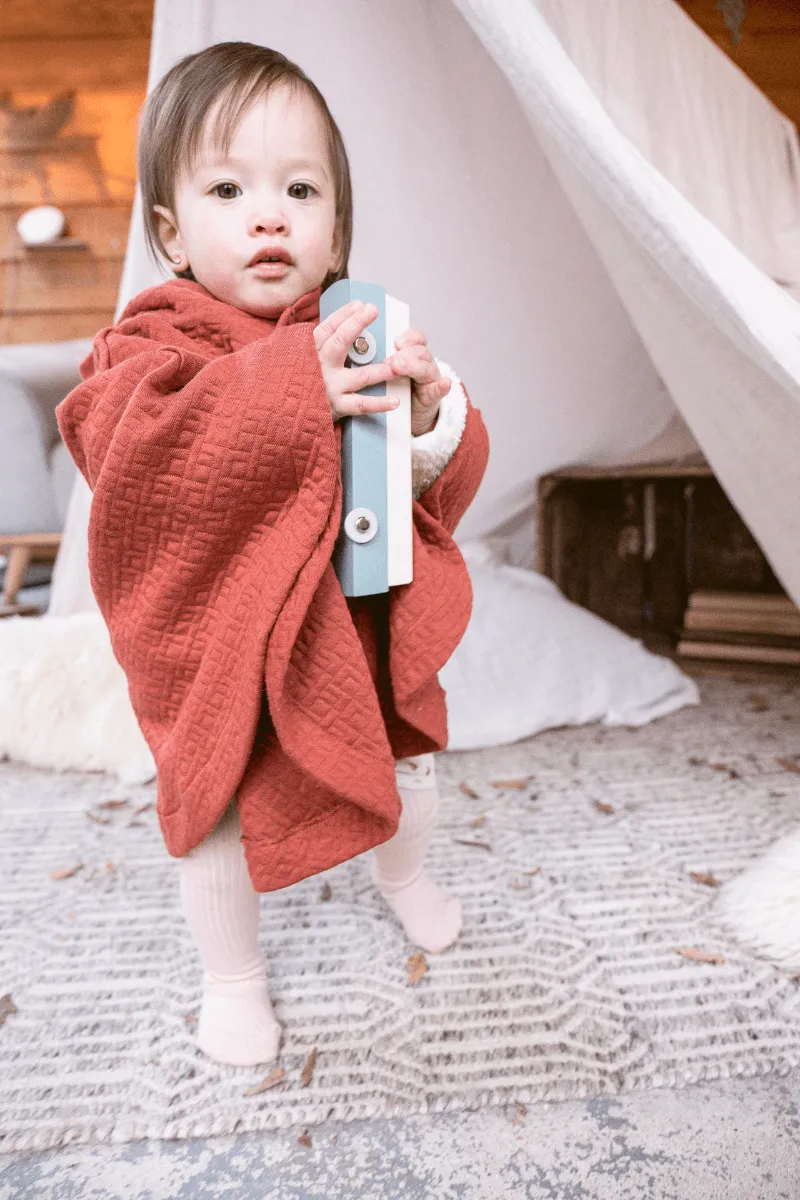 Poncho Quilt | Henna