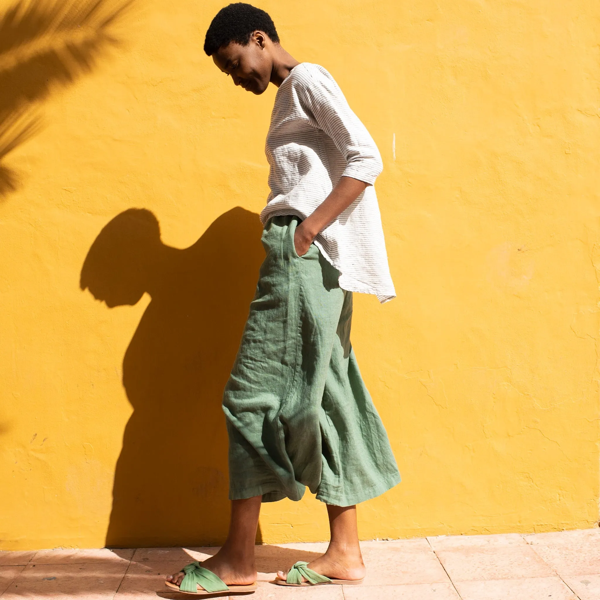 R: Maxi WELS wide leg linen pants (Size: XS; Color: White)