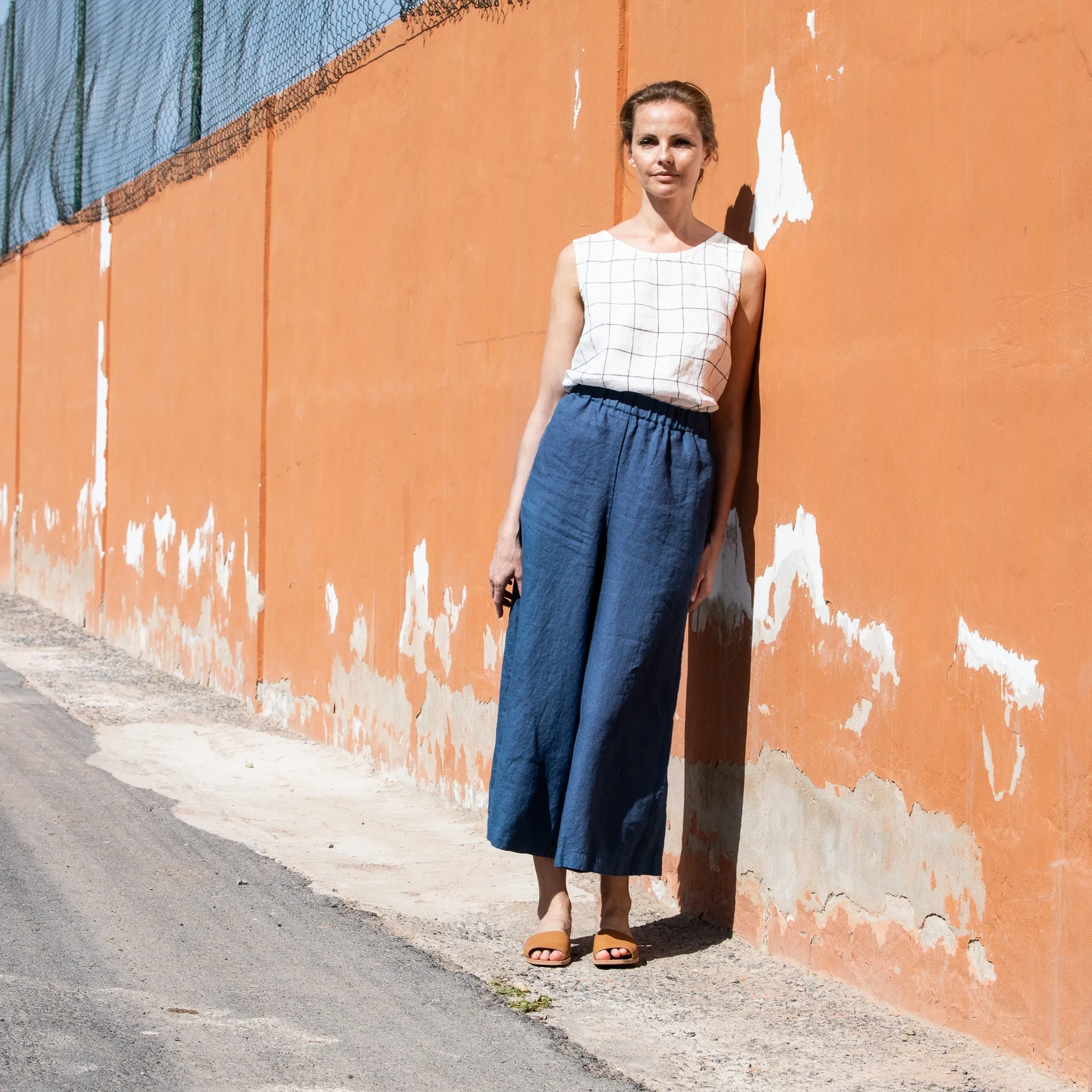 R: Maxi WELS wide leg linen pants (Size: XS; Color: White)
